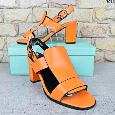 Босоножки женские на каблуке Rafaello, Оранжевые босоножки с открытым носком 36