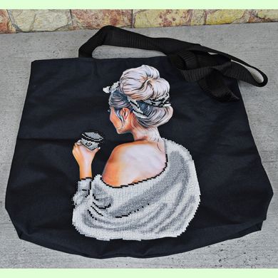 Сумочка вишитая бисером "Девочка", готовая сумка шоппер с вишивкой из бисера ручной работы