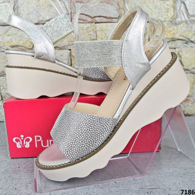 Босоножки женские Purlina, Золотистые блестящие босоножки на высокой платформе со стразами 36